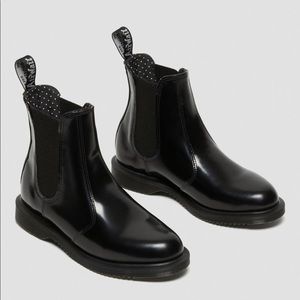 Dr. Martens Flora Boot